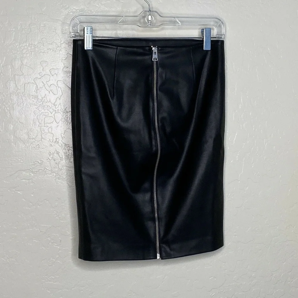 Allsaints Axel Faux Leather Skirt With Zipper - Picture 4 of 6